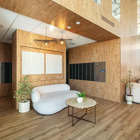 Apartament Boho Harmony Luxury - Ac Parking & Balcony - By Uniquerent