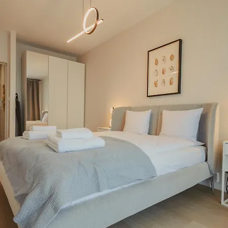 Boho Harmony Luxury - Ac Parking & Balcony - By Uniquerent * Wroclaw