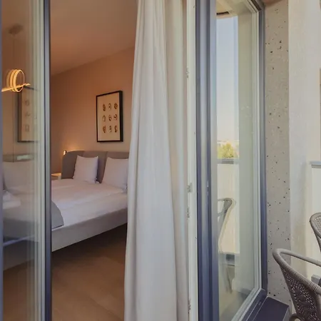Apartment Boho Harmony Luxury - Ac Parking & Balcony - By Uniquerent *